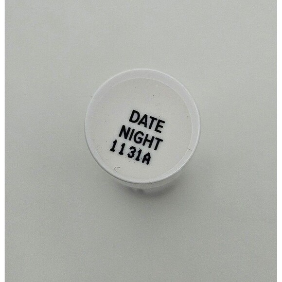 Younique Weekend Lip Butter Date Night New in Box Discontinued - Picture 8 of 8